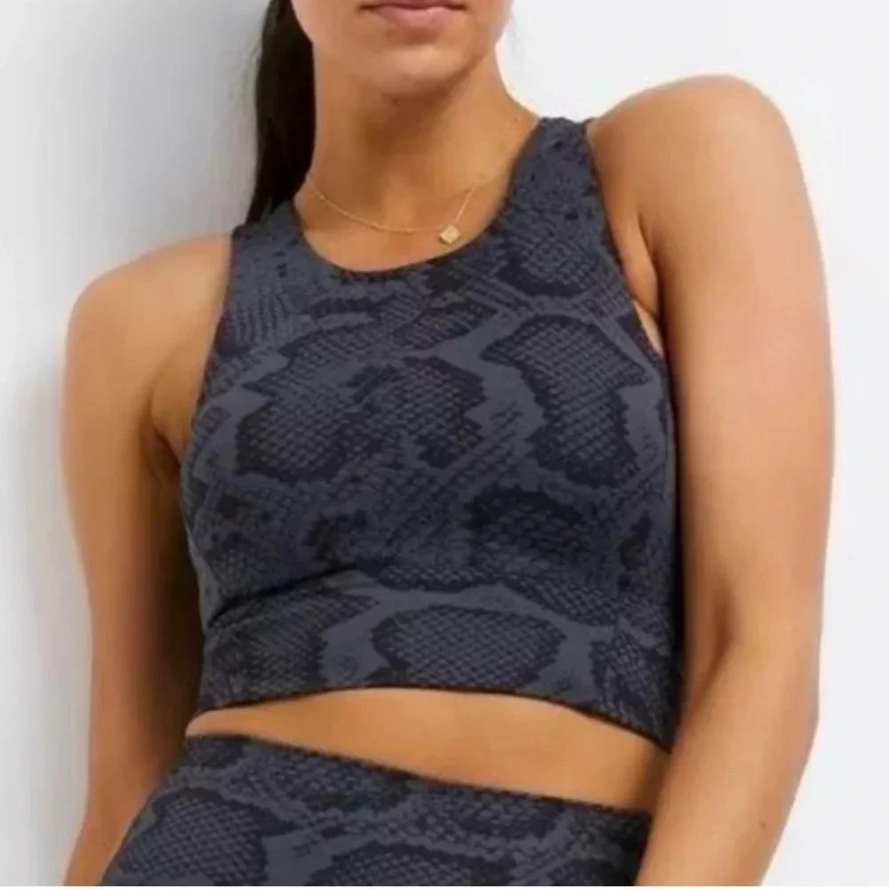 AllFenix Indie Python Animal Print High Neck Sports Bra
Size XS